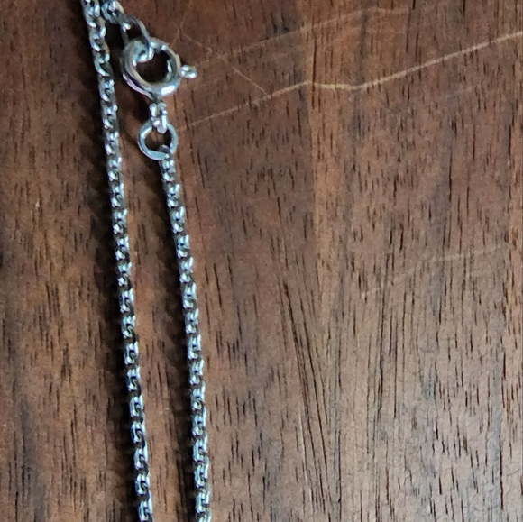 Stunning sterling silver with ruby accent pendant - Picture 10 of 13